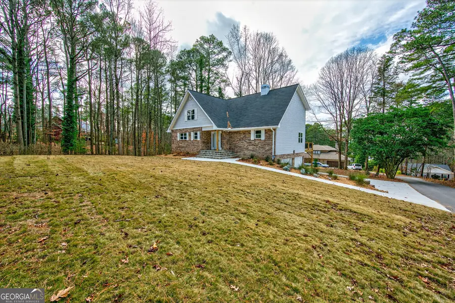 6596 Garrett Road, Buford, GA 30518 - Image #2