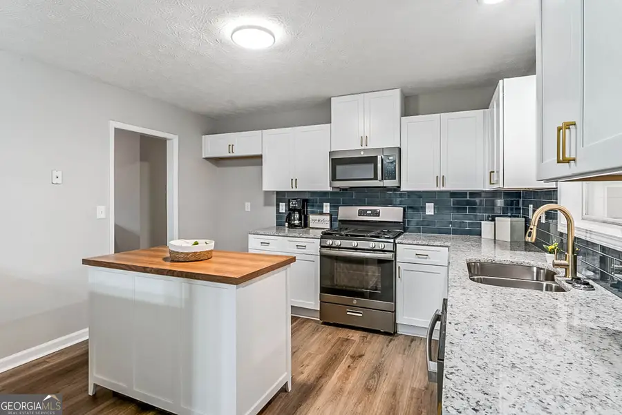 320 Rocky Cove Trail, Lawrenceville, GA 30044 - Image #2