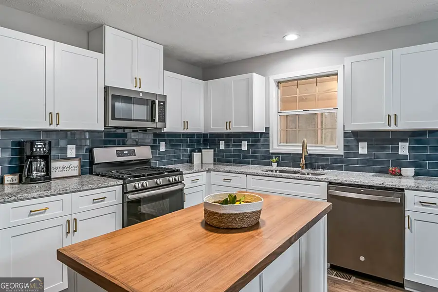 320 Rocky Cove Trail, Lawrenceville, GA 30044 - Image #3