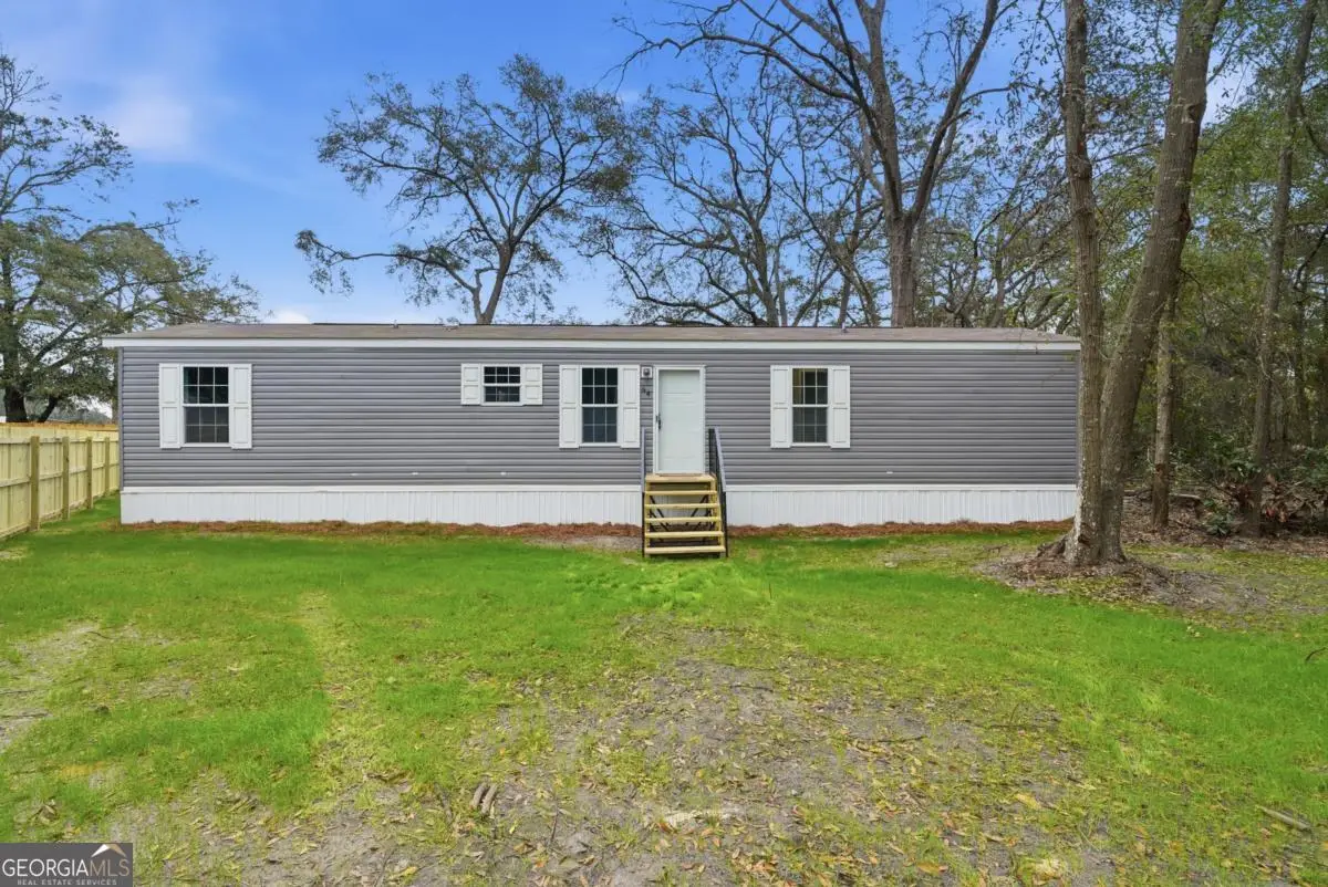 94 Thrasher Lane E, Jesup, GA 31545 - Image #1