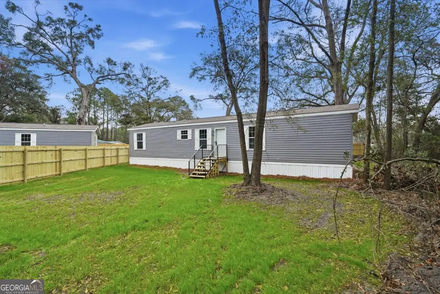 94 Thrasher Lane E, Jesup, GA 31545 - Image #2