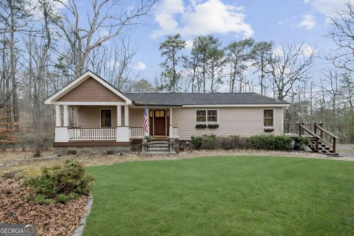 1429 Lakeview Road, Grayson, GA 30017 - Image #1