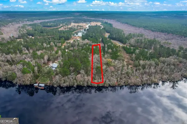 448 Shoreline Drive, Kingsland, GA 31548