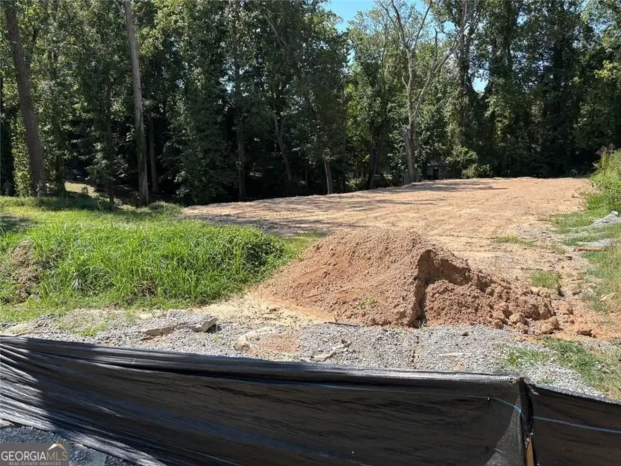 390 Woodlawn Avenue Nw, Atlanta, GA 30318 - Image #3