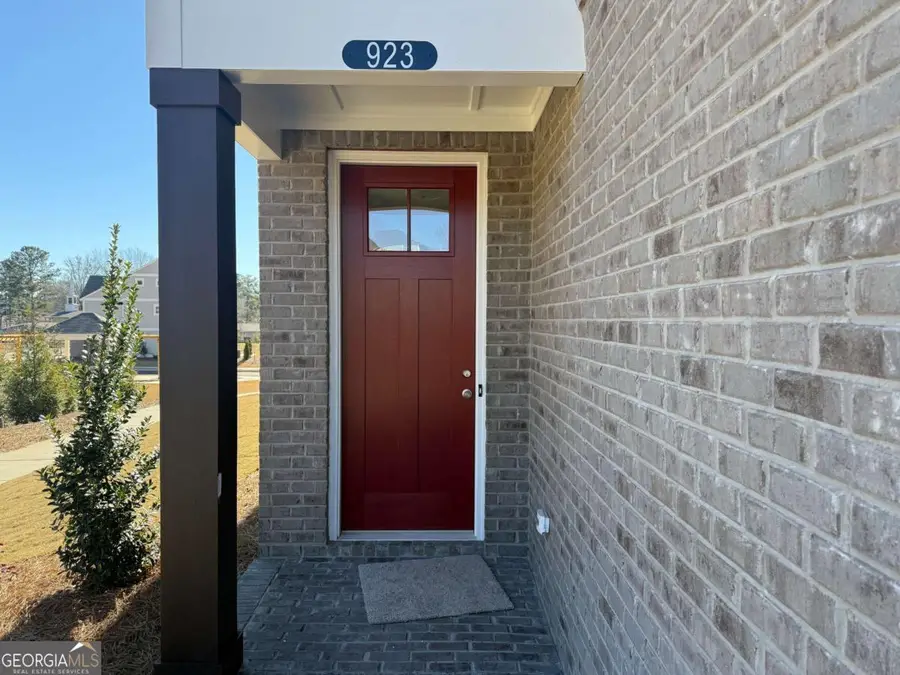 923 Crestmanor Drive, Marietta, GA 30008 - Image #2