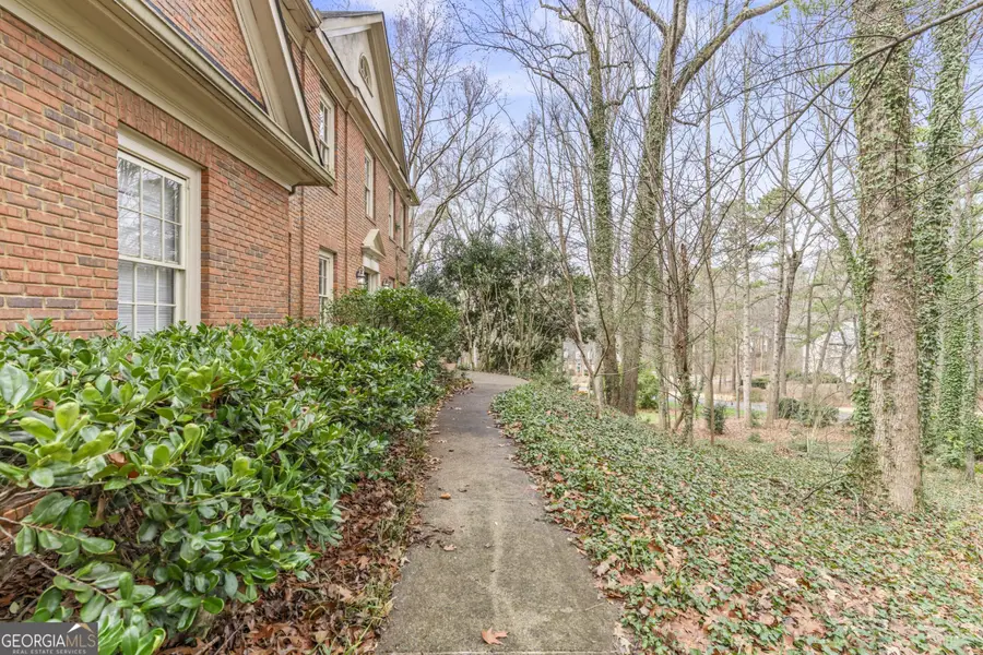 297 Mossy Way Nw, Kennesaw, GA 30152 - Image #3