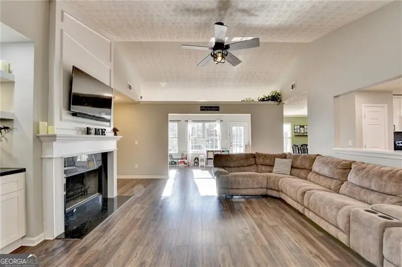 1318 Cascade View Drive, Grayson, GA 30017 - Image #3