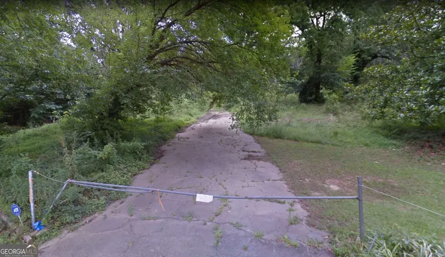 681 Barksdale Drive, Forest Park, GA 30297 - #3