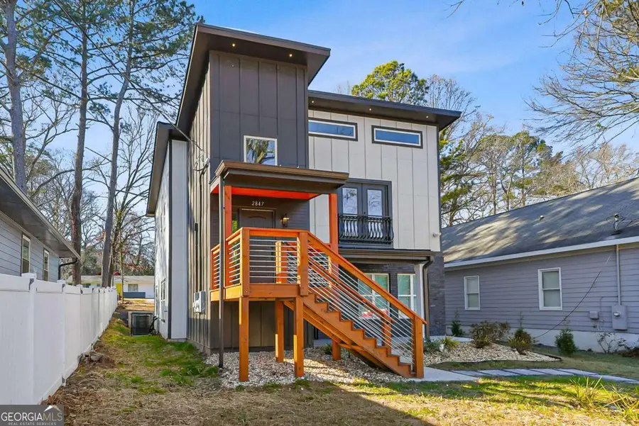 2847 Forrest Hills Drive Sw, Atlanta, GA 30315 - Image #3