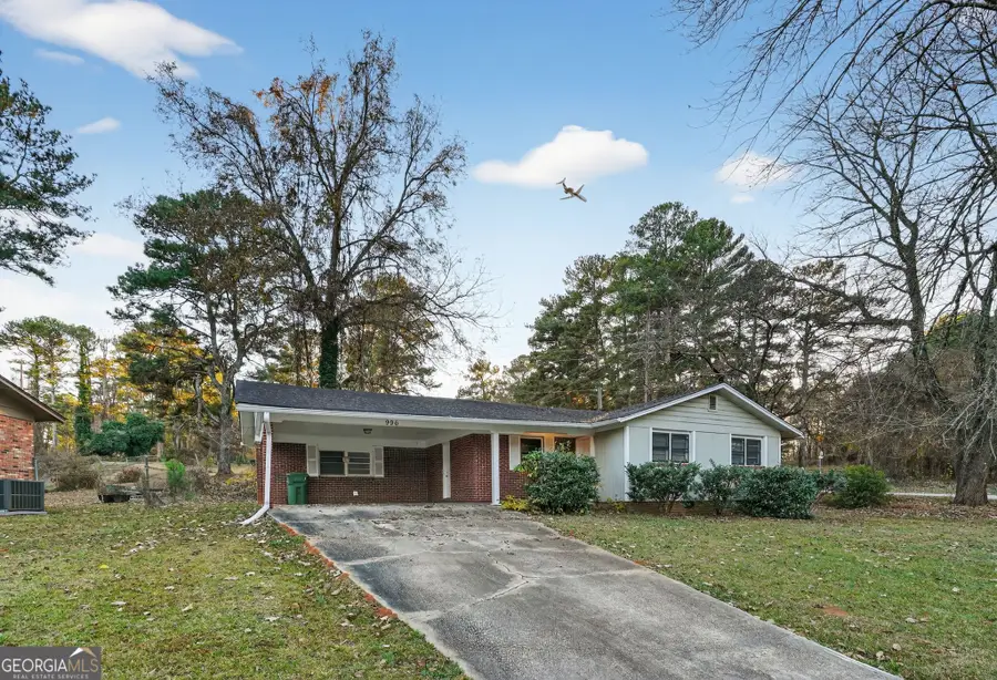 996 Forest Valley Drive Se, Atlanta, GA 30354 - Image #3