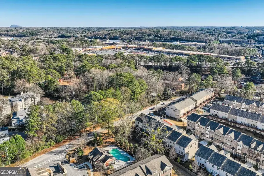 2093 Pine Cone Lane Ne, Atlanta, GA 30319 - Image #3