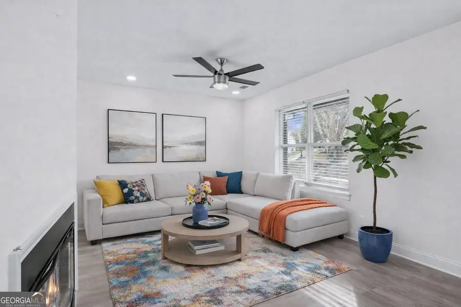 3475 Meadowlane Place Sw, Atlanta, GA 30331 - #2