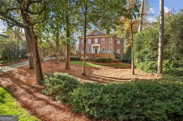 4392 Club Drive Ne, Atlanta, GA 30319