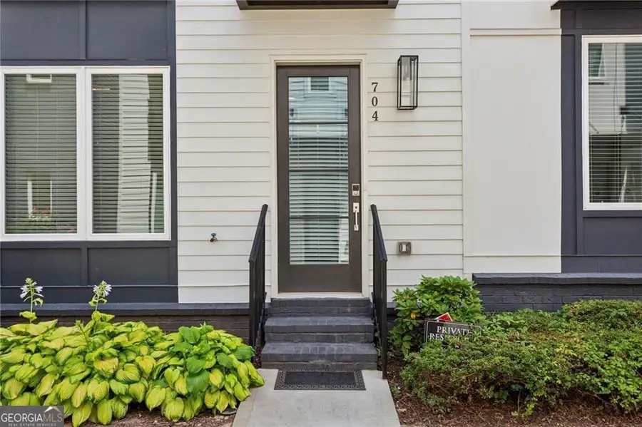 704 Banton Drive Nw, Atlanta, GA 30318 - Image #2