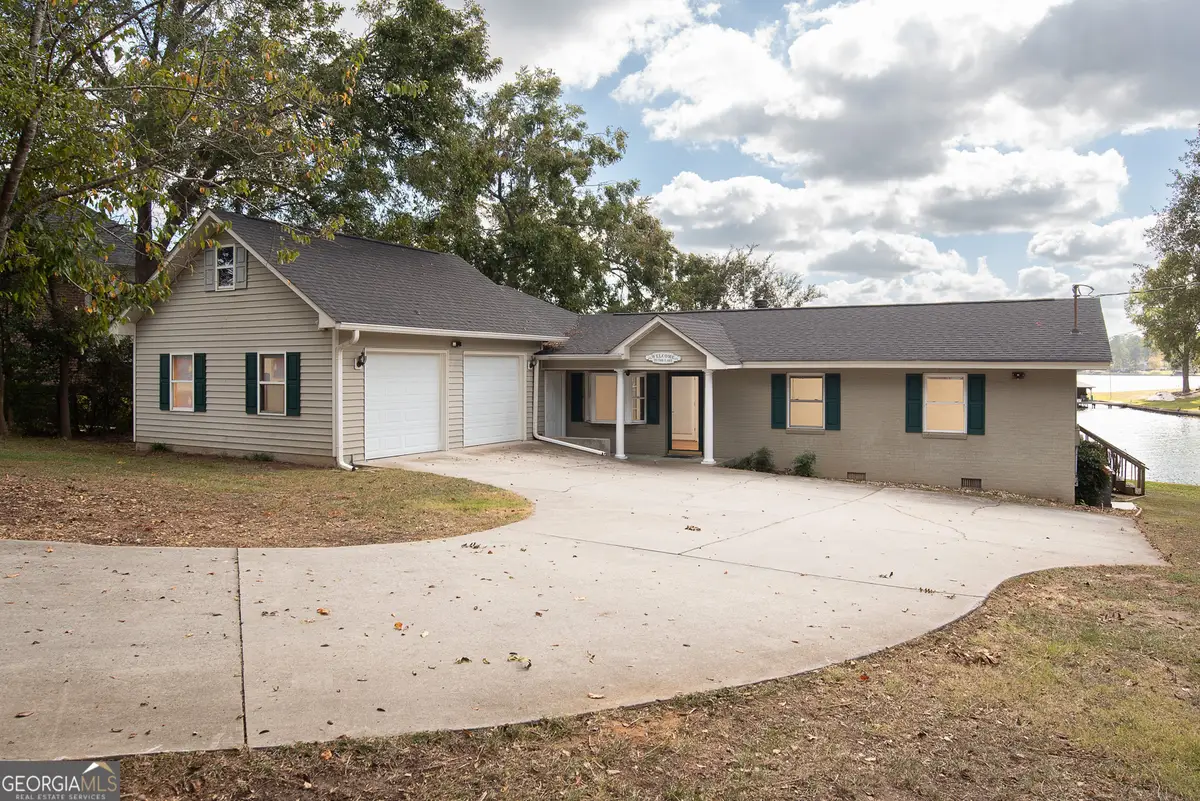 187 Lakeshore Circle Ne, Milledgeville, GA 31061 - Image #1