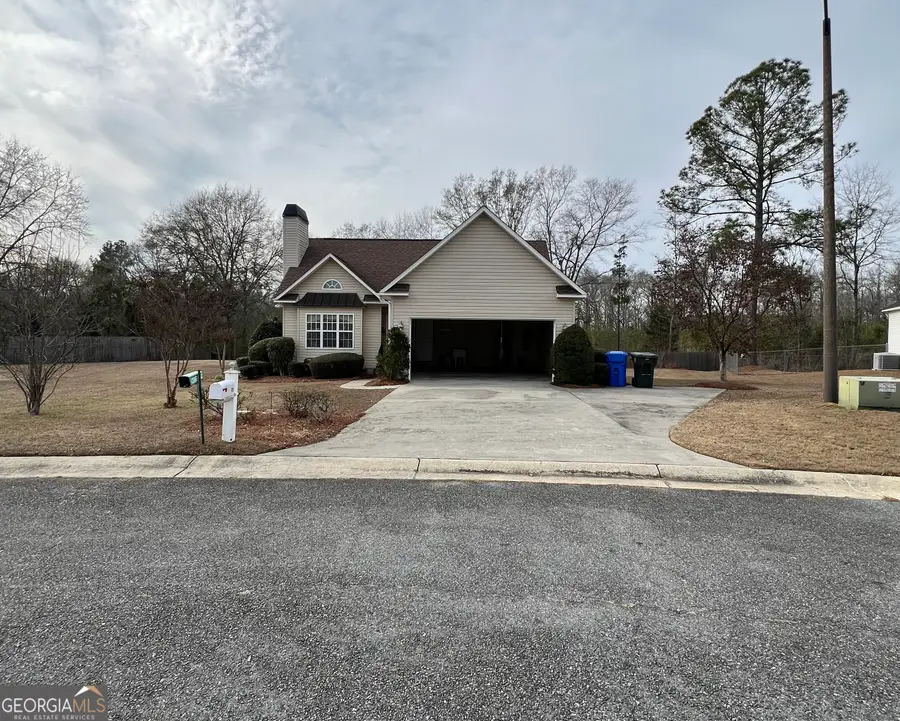 127 Westchester Circle, Dublin, GA 31021 - Image #3