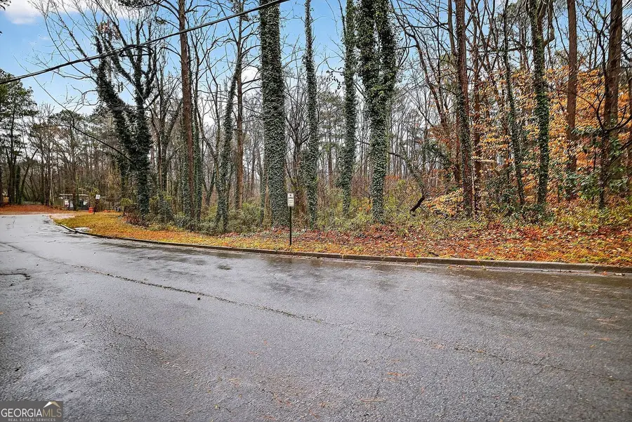 01 Glenview Drive Sw, Atlanta, GA 30331 - Image #3