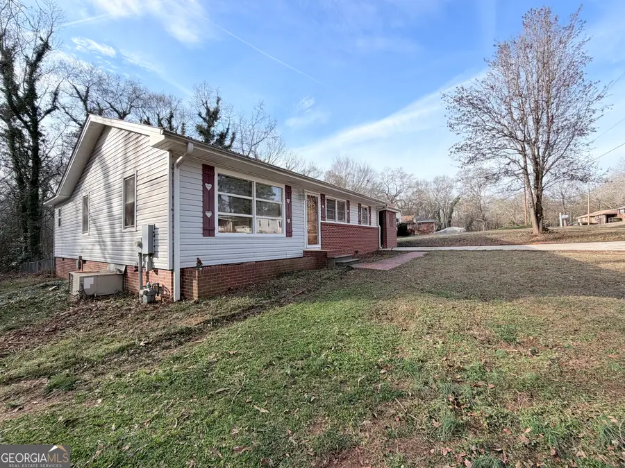 102 Cunningham Drive, Hartwell, GA 30643 - Image #3