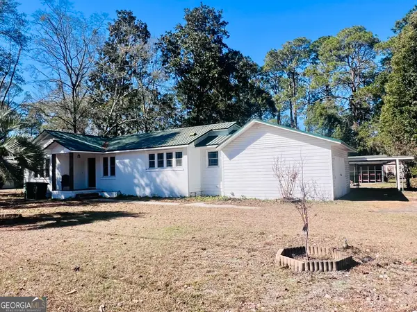 594 S 3rd Street, Jesup, GA 31545