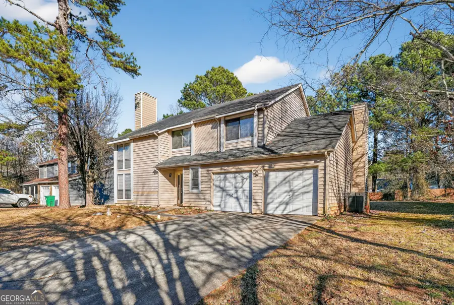 858 Chapman Circle, Stone Mountain, GA 30088 - Image #3
