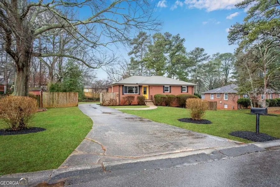 729 Birchwood Lane Sw, Marietta, GA 30060 - Image #2