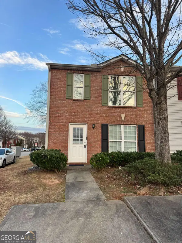 1754 Grove Way, Hampton, GA 30228