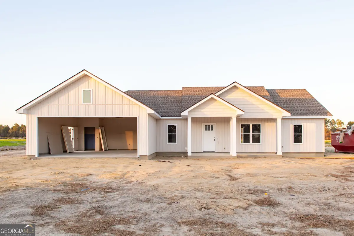 2068 Lentz Dr, Blackshear, GA 31516 - Image #1