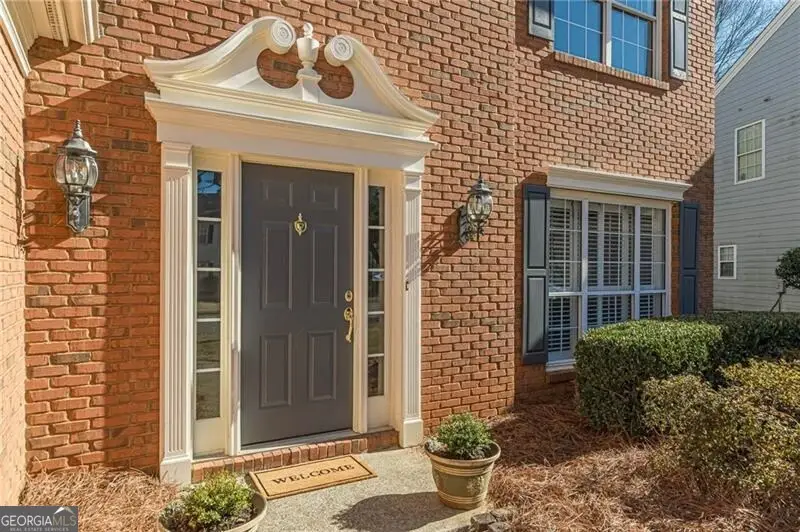 120 Lyndhurst Court, Roswell, GA 30075 - Image #2