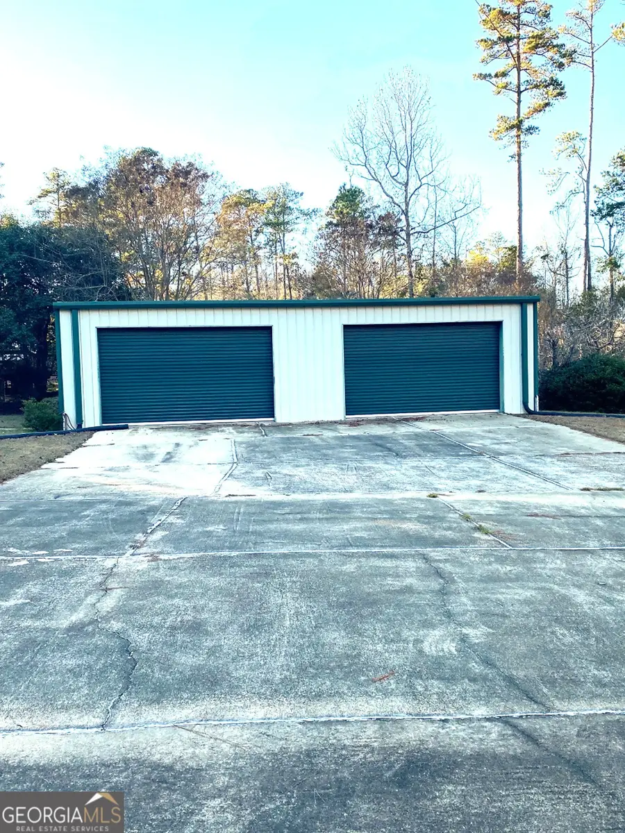 1008 Lakeshore Dr, Abbeville, AL 36310 - Image #3