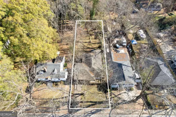 433 W Lake Avenue Nw, Atlanta, GA 30318