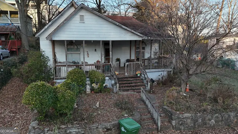 1052 Curran Street Nw, Atlanta, GA 30318 - Image #2