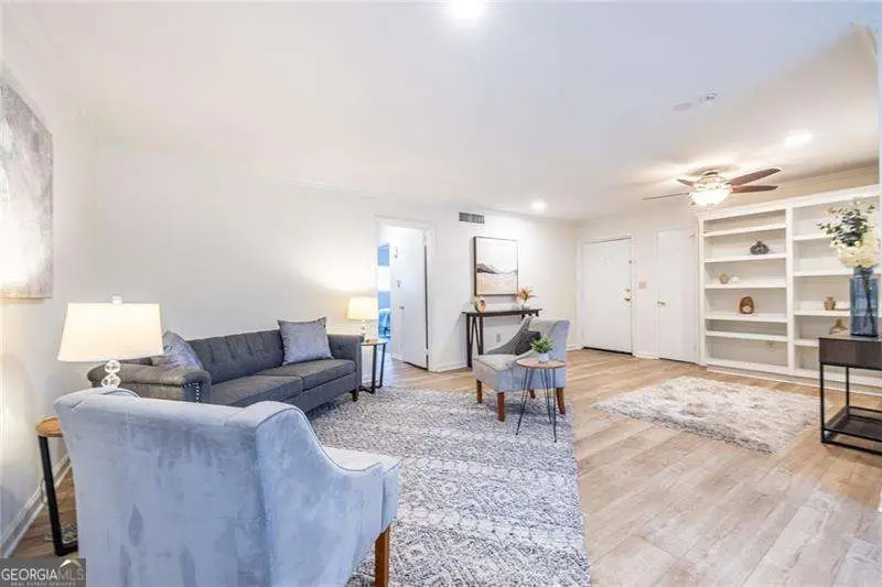 1111 Clairemont Avenue #R4, Decatur, GA 30030 - Image #3