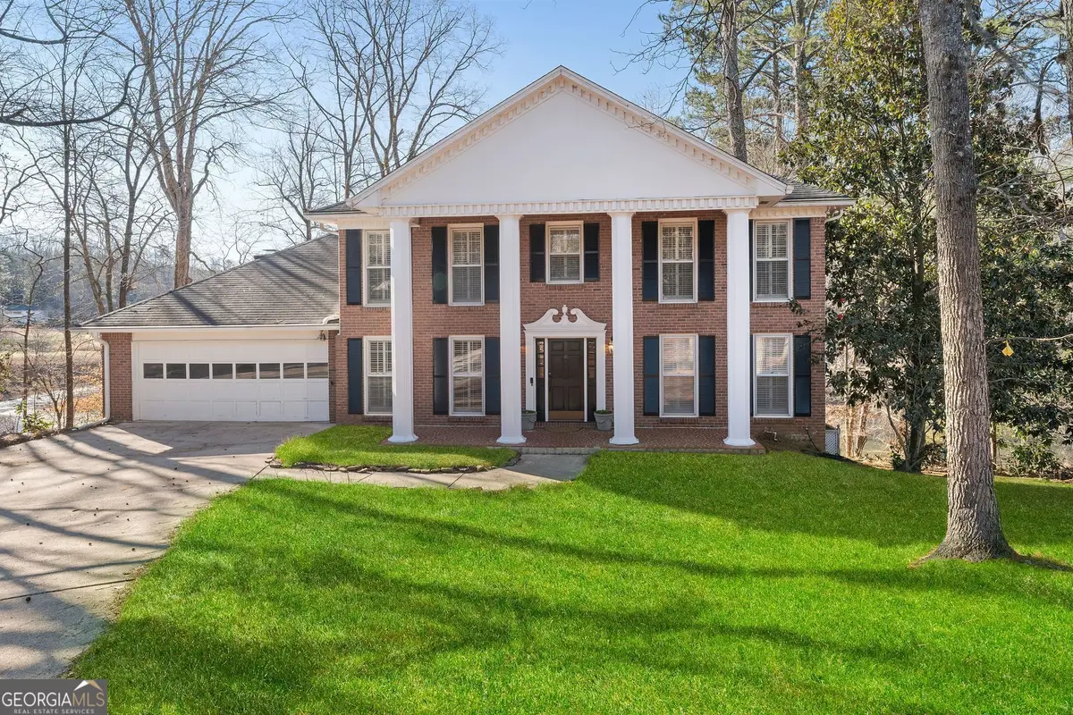 400 Fallen Leaf Lane, Roswell, GA 30075 - Image #1