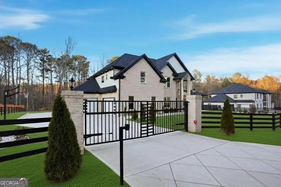 1437 Leach Drive, Lawrenceville, GA 30045 - Image #2