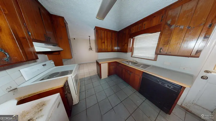 1383 Natchez Trace Sw, Marietta, GA 30008 - Image #2