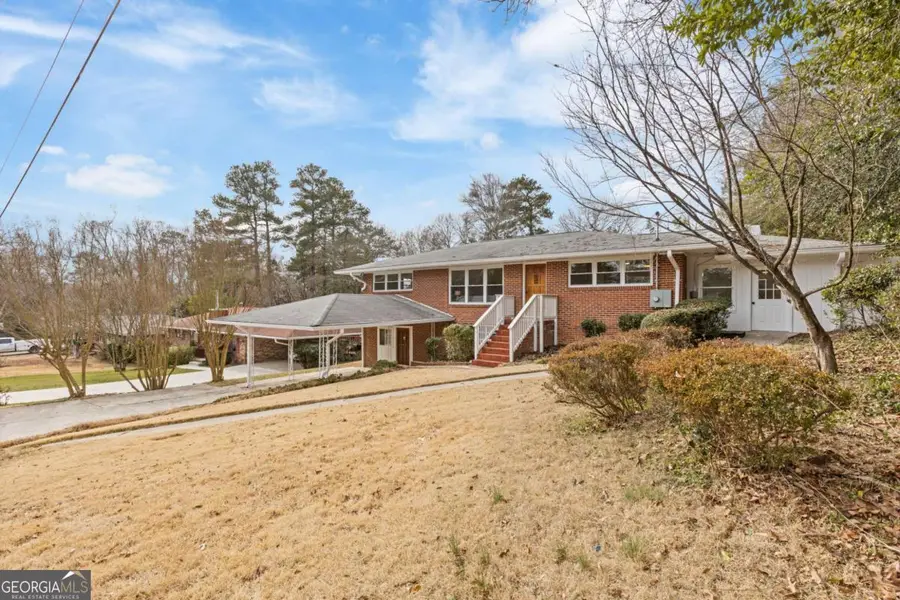 454 Jo Ann Drive Se, Marietta, GA 30067 - Image #2