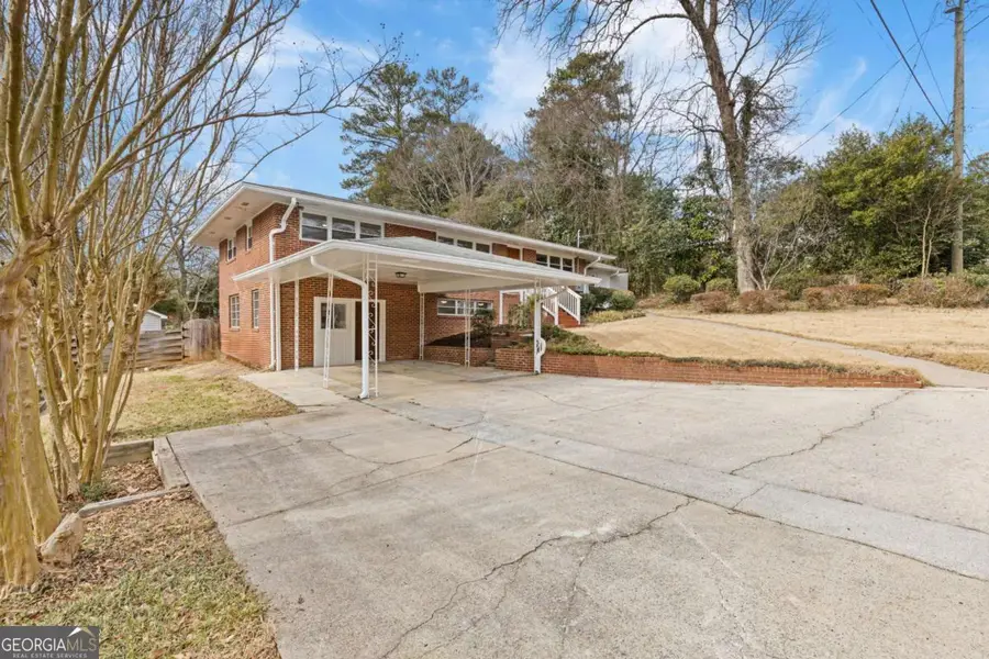 454 Jo Ann Drive Se, Marietta, GA 30067 - Image #3