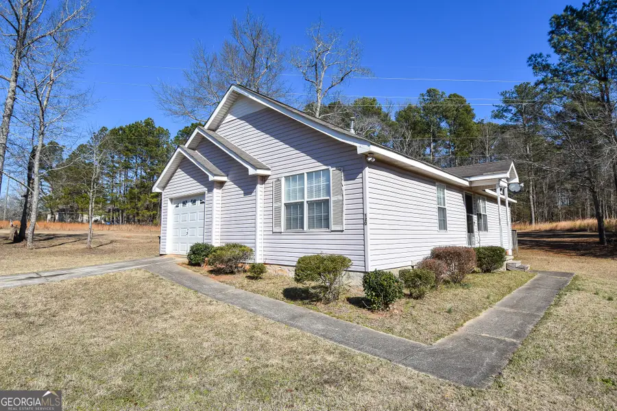 120 Park Place, Barnesville, GA 30204 - #3