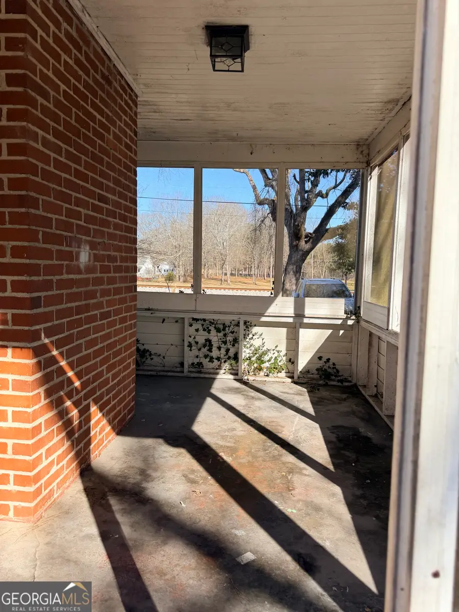 203 E Dixie Highway, Rutledge, GA 30663 - #3