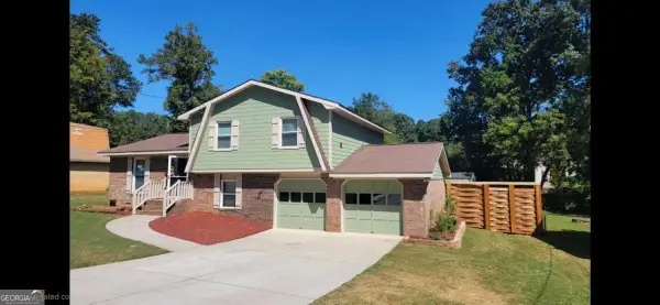 371 Amberwood Drive, Lawrenceville, GA 30044