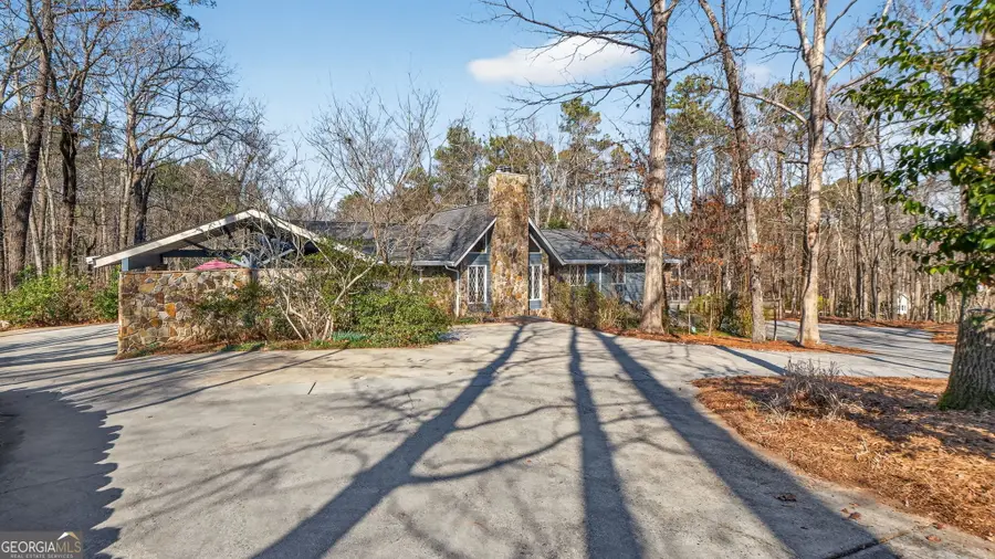 175 Flat Creek Court, Fayetteville, GA 30214 - Image #3