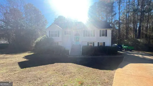 240 Grove Pointe Drive, Locust Grove, GA 30248