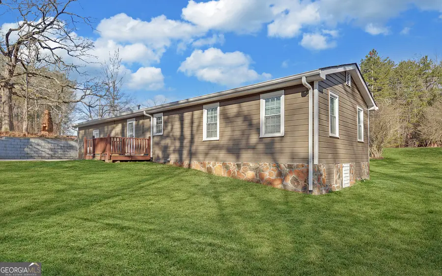 297 E Leatherwood Road, Toccoa, GA 30577 - #3