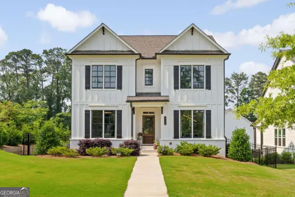 3230 Rockbridge Road, Avondale Estates, GA 30002