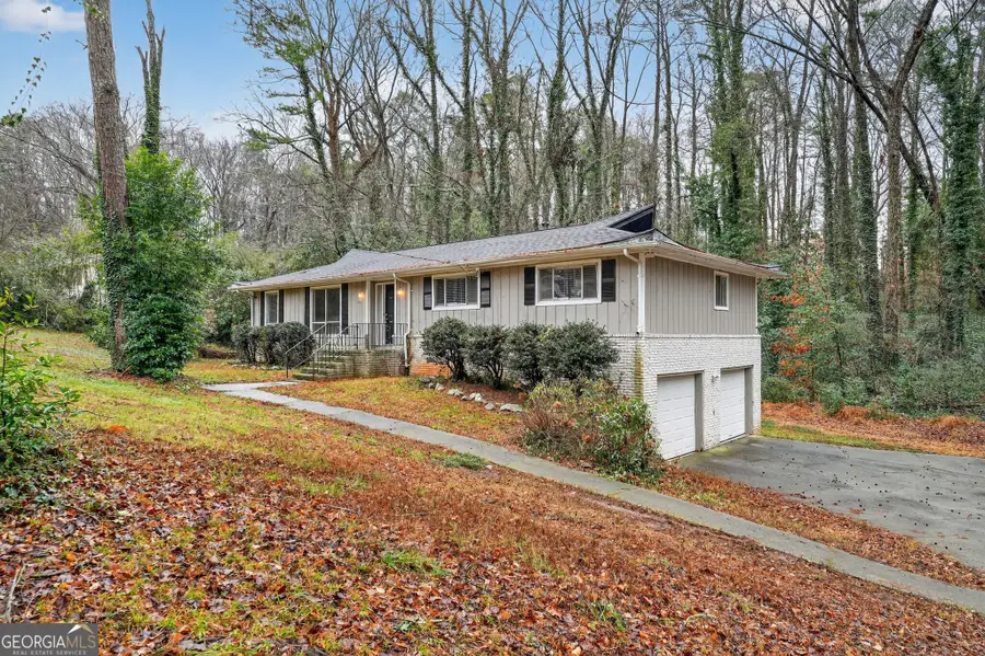 418 Colchester Drive, Stone Mountain, GA 30088 - Image #3