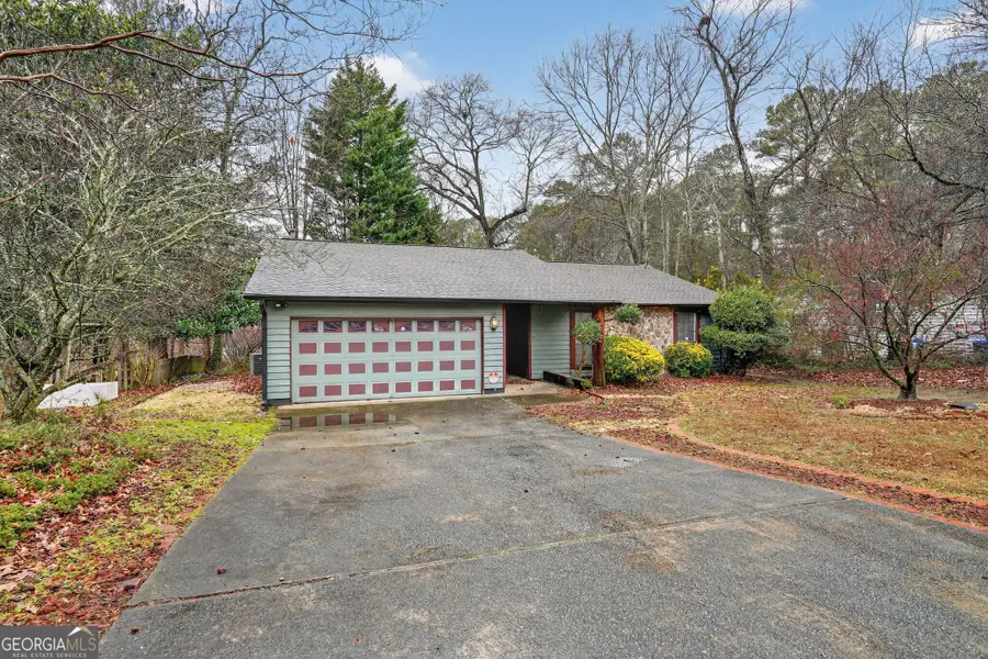 1056 Park Forest Trail Nw, Lilburn, GA 30047 - Image #2