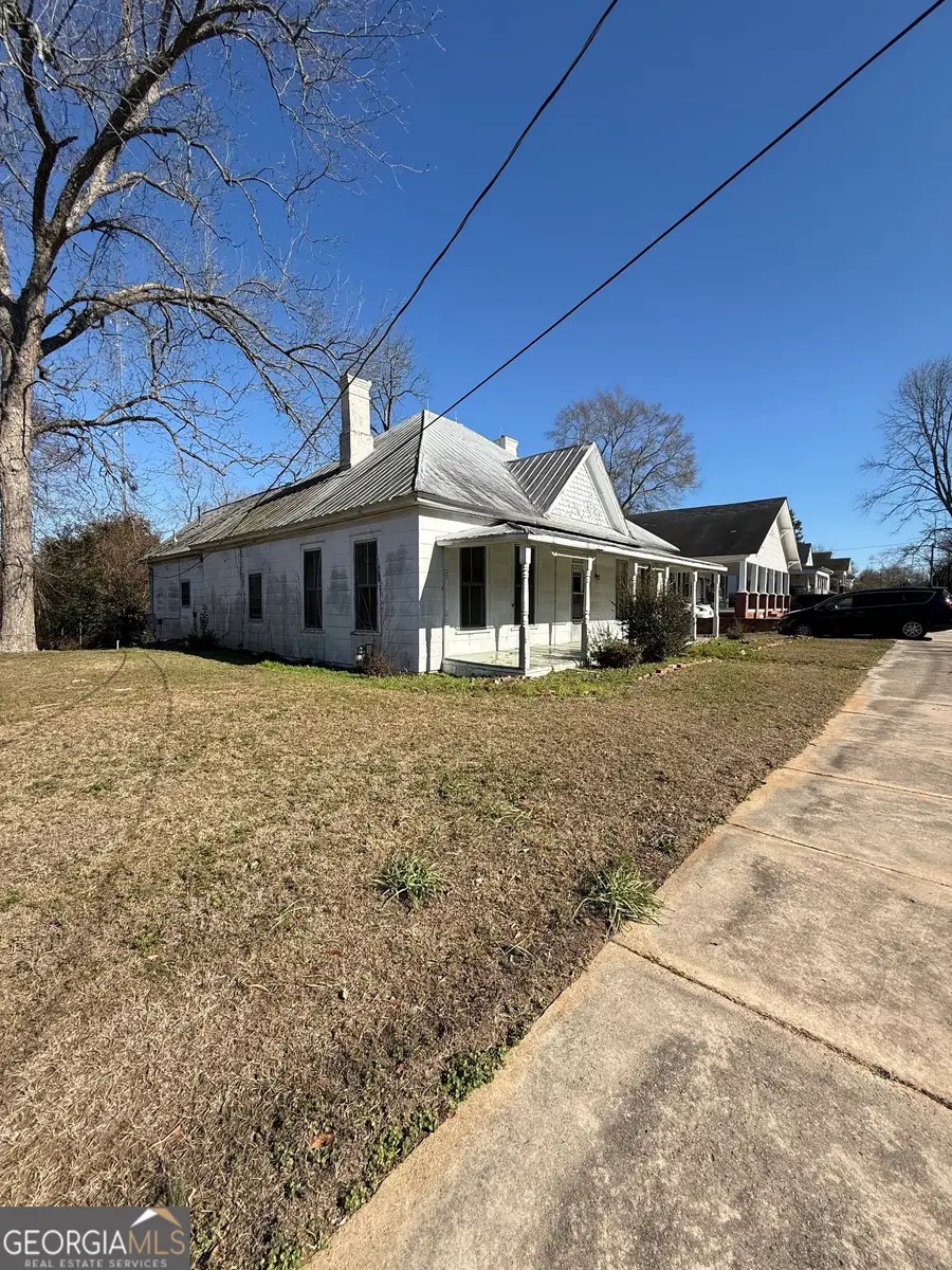 213 E Church Street, Sandersville, GA 31082 - #2