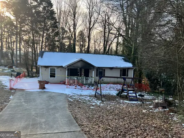 4217 Burgundy Way, Flowery Branch, GA 30542