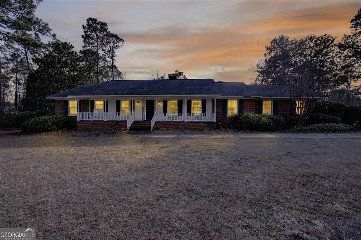 459 Prince Avenue, Swainsboro, GA 30401 - #1