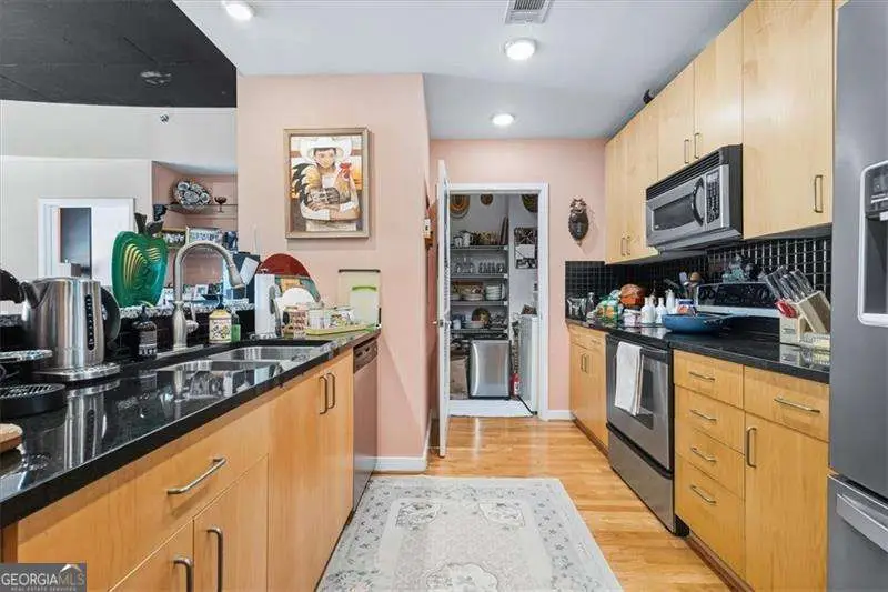 250 Pharr Road Ne #213, Atlanta, GA 30305 - Image #3